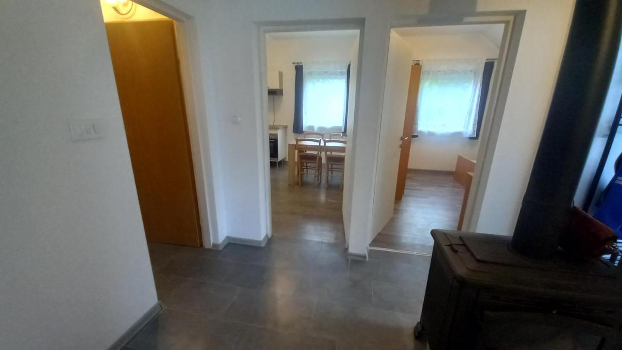 Keti Apartment Plaški Exterior foto